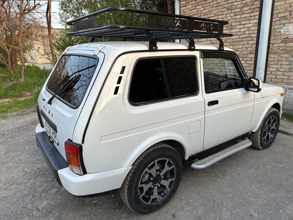 Niva мошинасини томига экспедиционный автобагажник