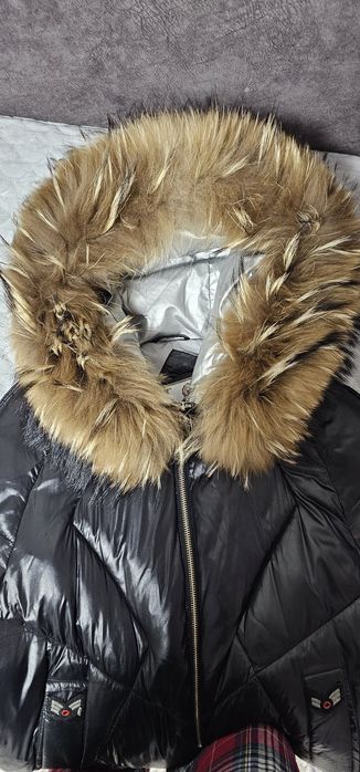 Продам куртку женскую