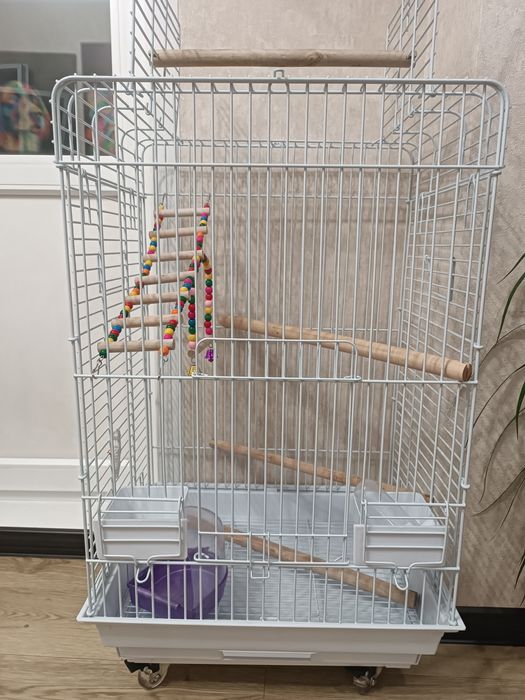 Продам клетку для попугаев