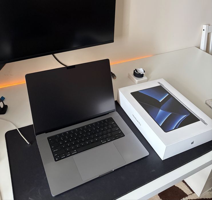 Macbook Pro 16 M1Pro 16gb/512gb