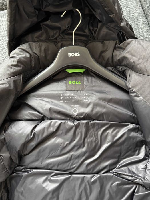 Чисто ново автентично мъжко зимно яке Boss патешки пух размер L голям