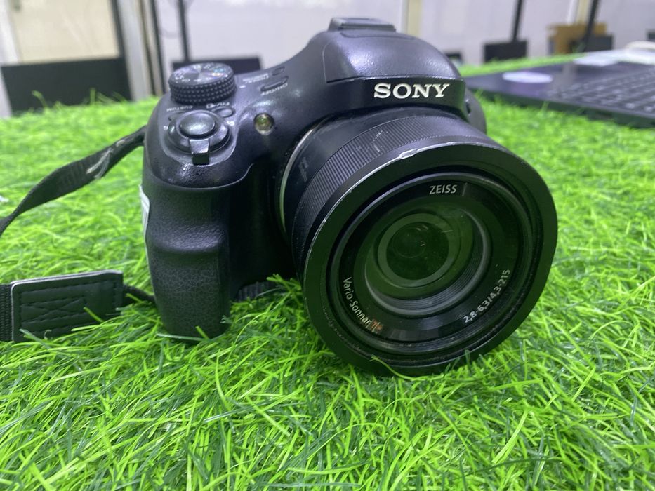 Фотоаппарат Sony DSC-HX400