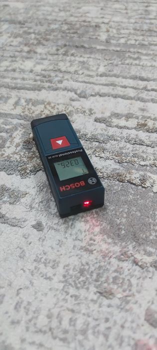 Лазерный дальномер Bosch