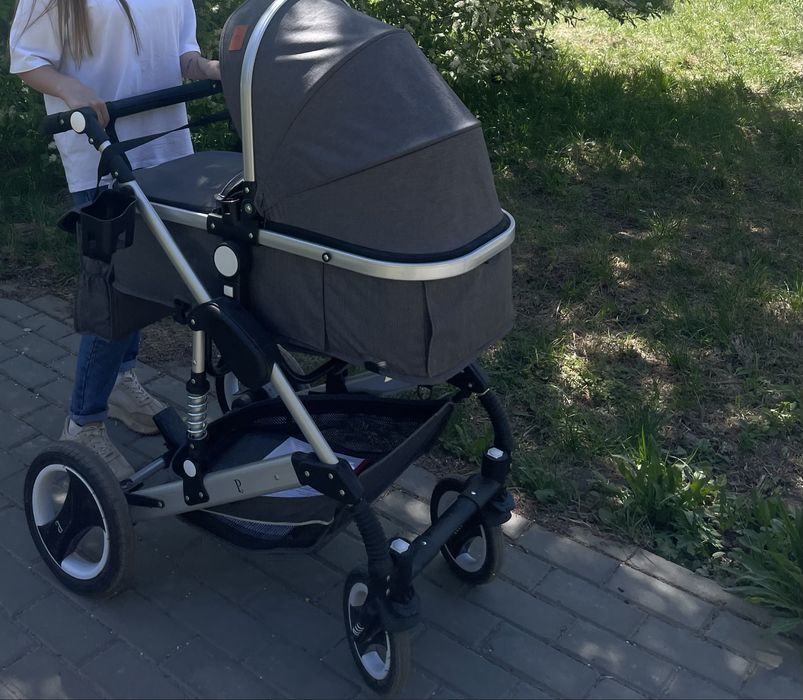 Продам коляску детскую