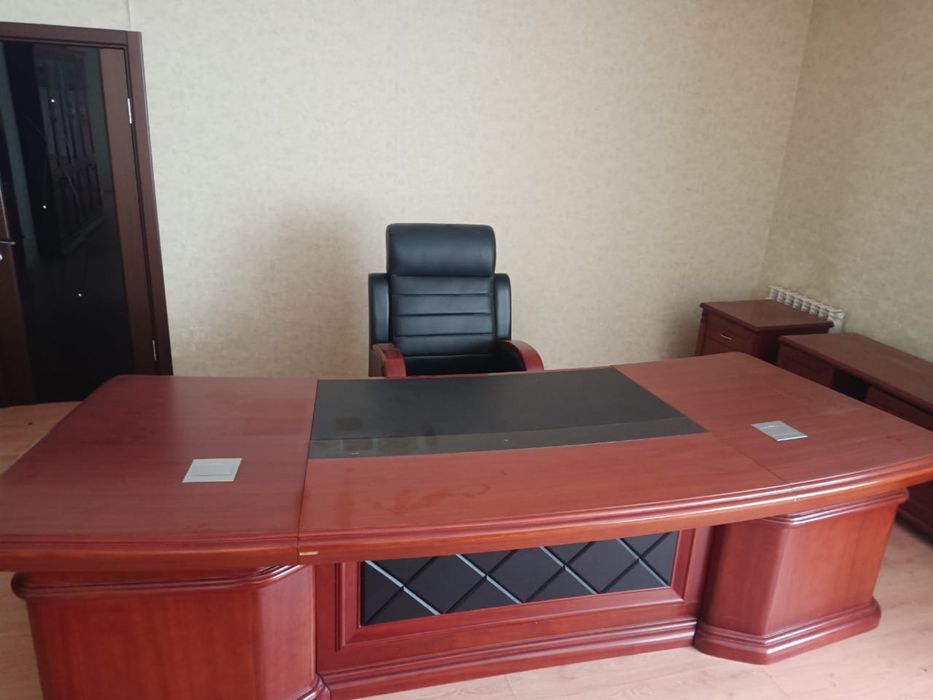 Продам офисную мебель