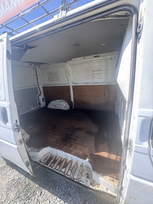 Pret FIX Volkswagen transporter t4 cititi descrierea va rog