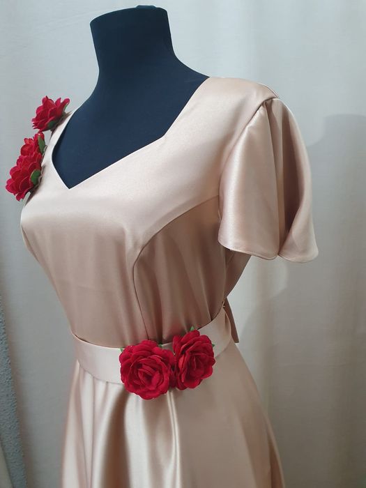 Rochie din tafta elastica