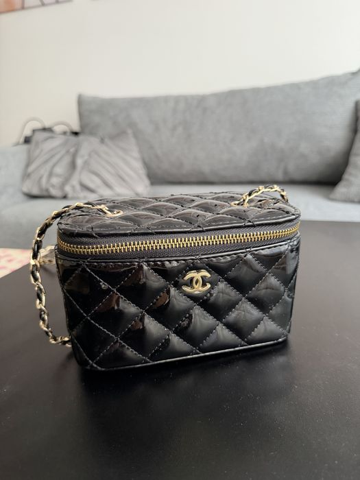 Чанта Chanel с дълга дръжка