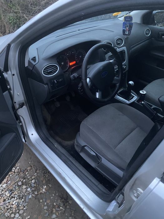 Ford focus 2 2007 1.6 90 CP ( defect )
