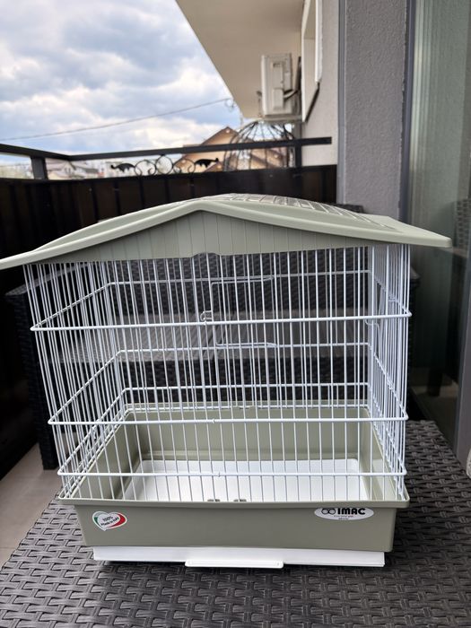 Vând colivie pentru canari