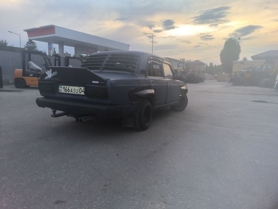 Продам машину ваз 2107