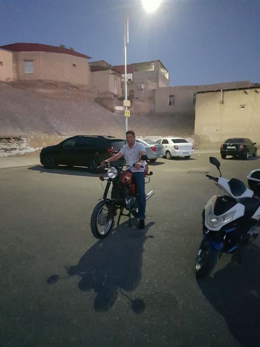 Skuter tez sotiladi srochniga pul kerak