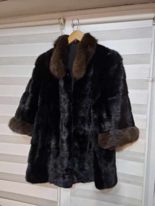 Продам шубу  норковую  б/у