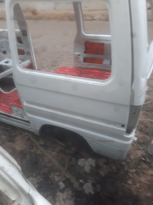 Damas orqa krelo sotiladi2023