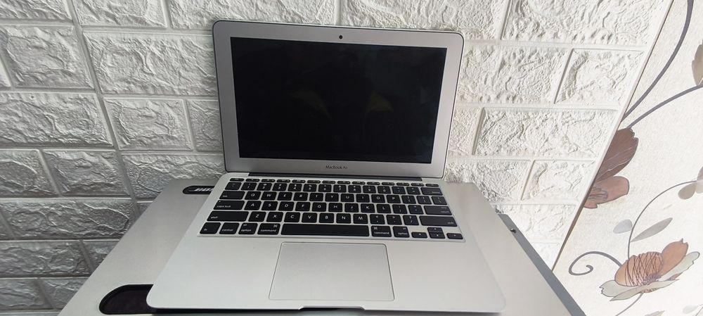 Apple MacBook Air A1465 ,de piese