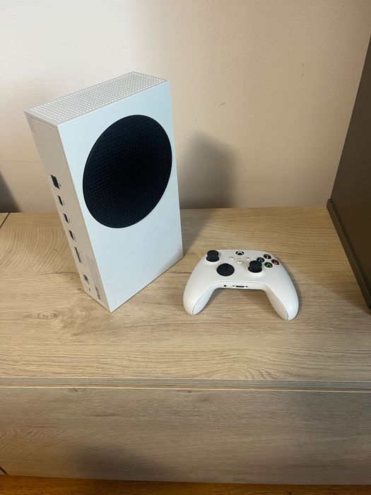 Consola Xbox Series S + Controller cu acumulator