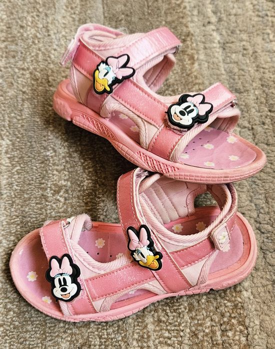 Sandale roz Minnie Mouse si Daisy