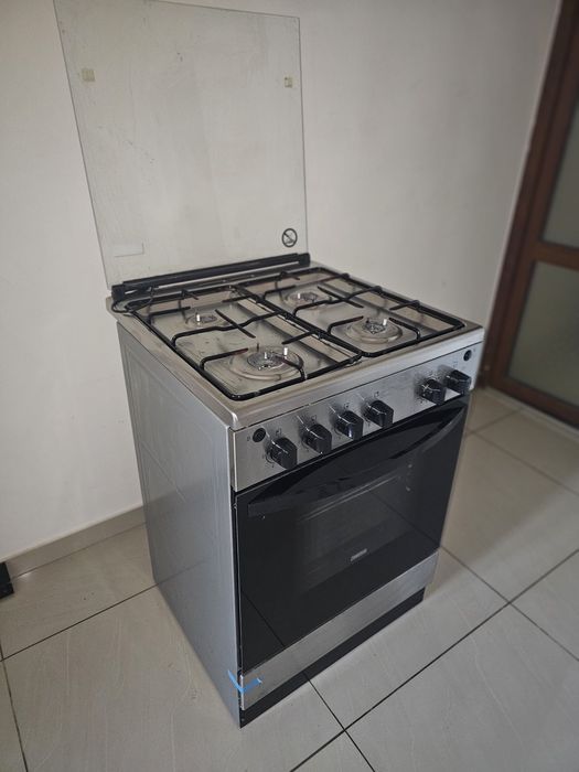 Aragaz Zanussi in stare foarte buna