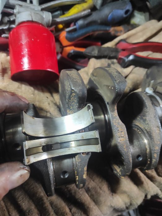 Коленов вал за vw1.4 16w 75hp