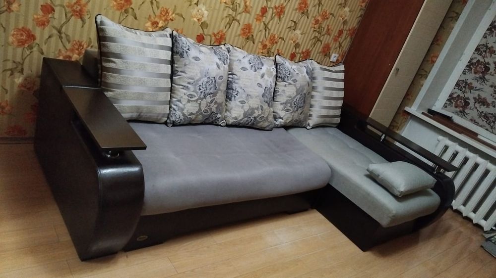 Продам угловой диван