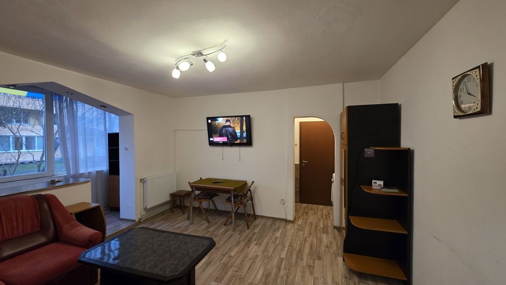 Inchiriez ap. 2 camere STR Luptei  Parter