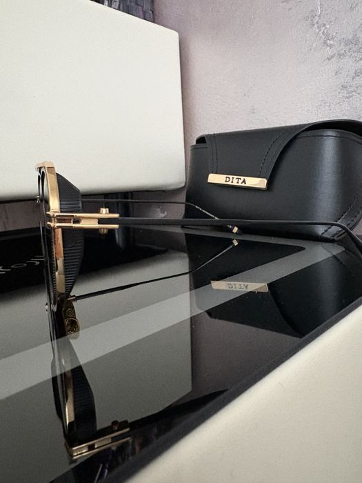 Ochelari de soare Dita