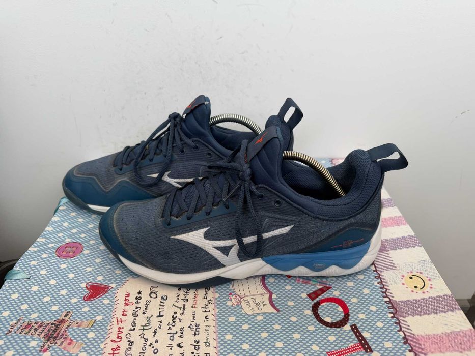 Mizuno Wave Luminous 2''оригинални мъжки обувки 42.5 номер