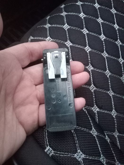 Продам клипсы для рации