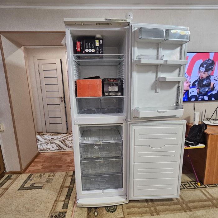 Продам холодильник в рабочем состоянии Б/У