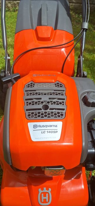 Самоходна косачка Husqvarna  LC 140SP