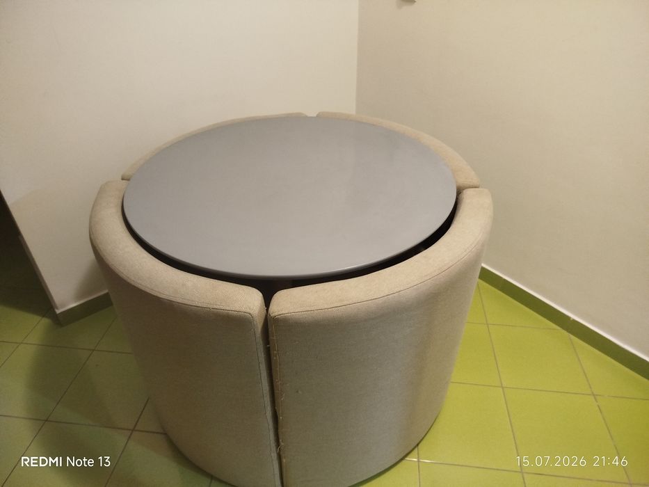 Vând masa cu scaune bucătărie