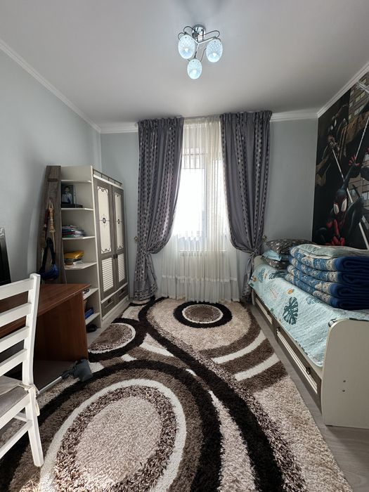 Арайдан 5 бөлмелі жер үй