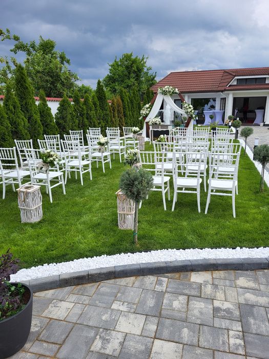 Scaune chiavari/Scaune albe/ Inchiriez Scaune