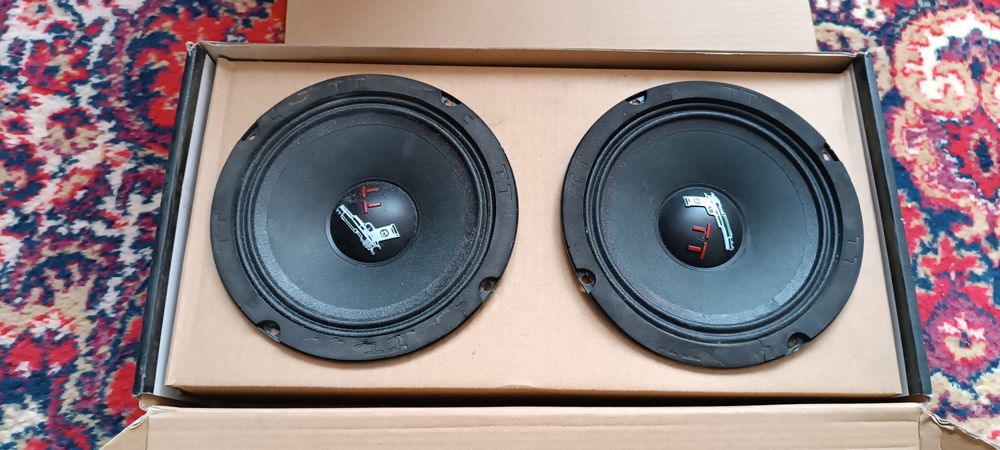 Продам динамики.