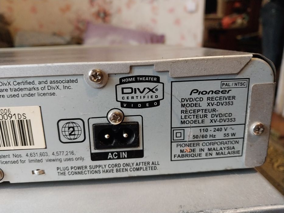 Продам телевизор Пионер оригинал.