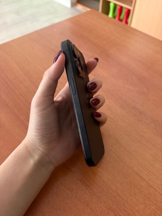 Продам айфон 15про