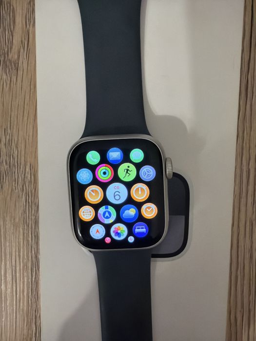 Продам Apple Watch Series 9, 41mm Silver. Model A2978