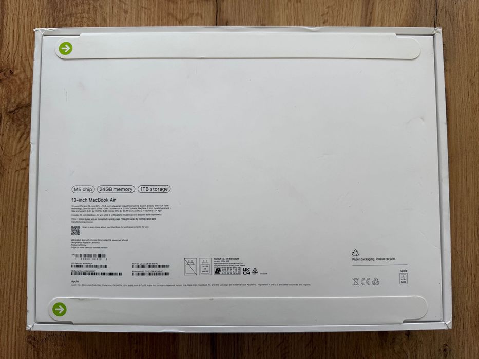 ЧИСТО НОВ MacBook Air 13" M5 Chip 10-CPU, 10-GPU, 24GB RAM, 1TB SSD