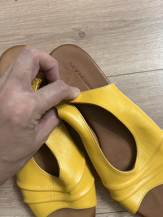 Продам кожаные сандали