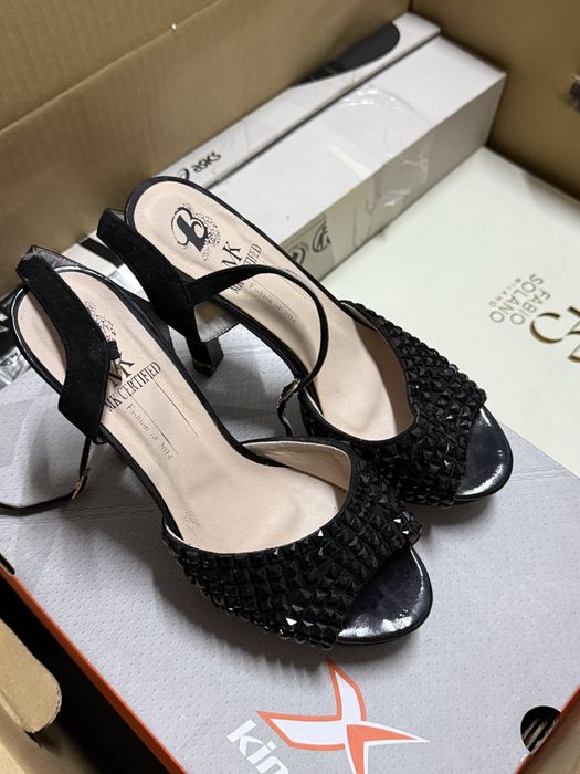 Женский туфли продаю