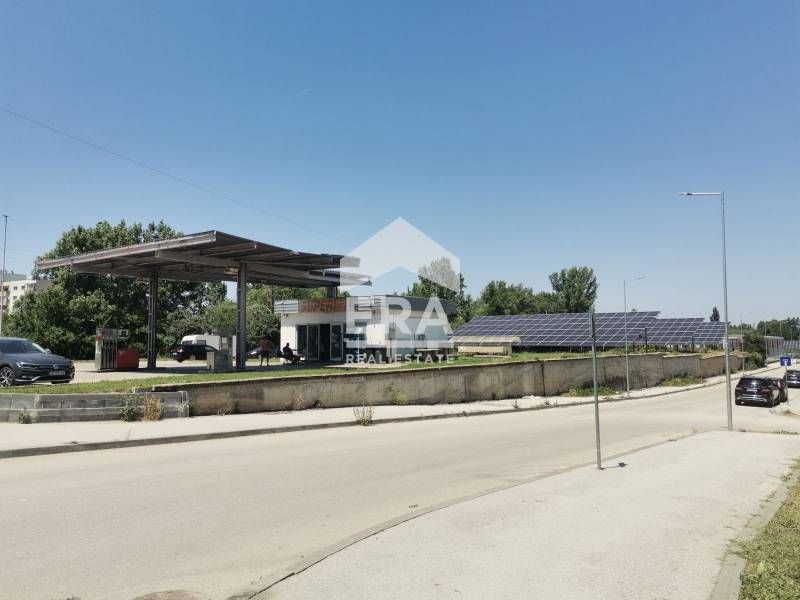 Продава се Промишлена сграда в Ловеч, Промишлена зона - Изток - 3239 кв.м за 229 €/кв.м - Снимка #1