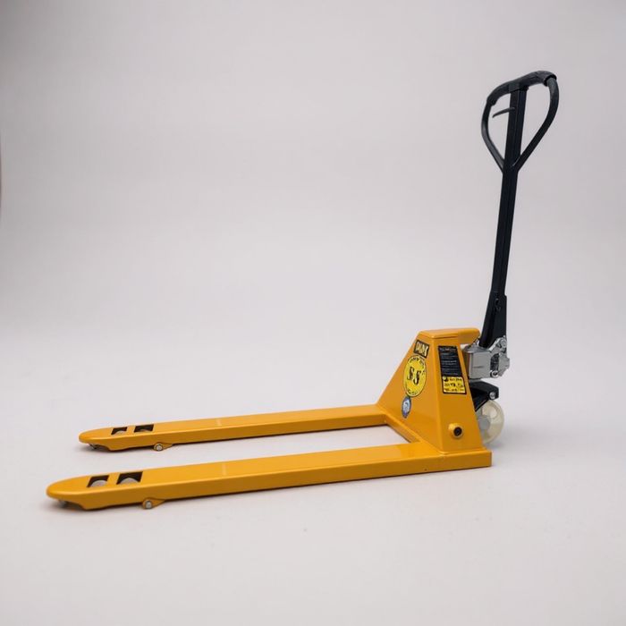 Палетна количка 3т за скари и английски палета