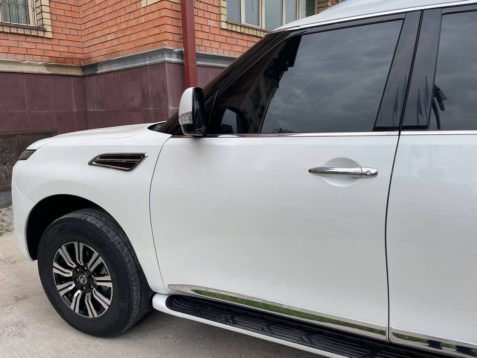 Nissan patrol titanium