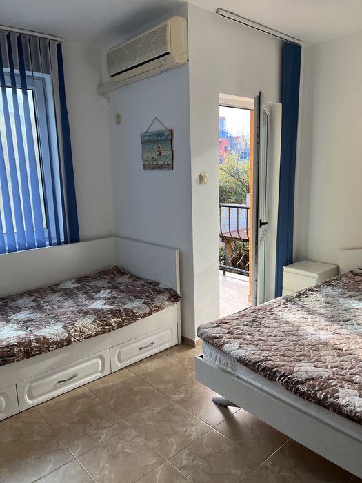 Студио в  Созопол,плаж Каваци, първа линия!