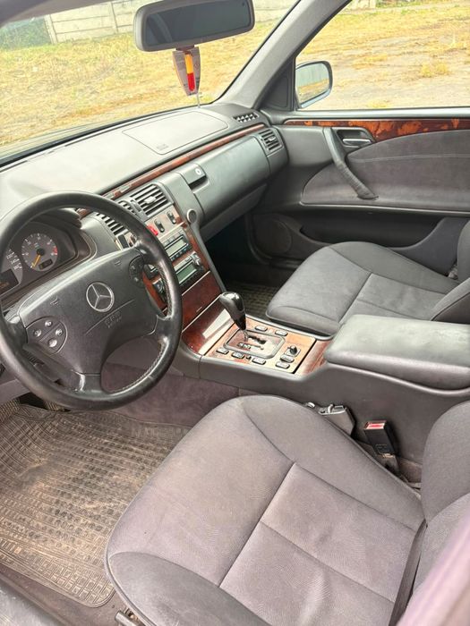 Mercedes E220 CDI