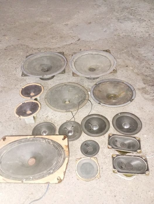 Продам динамики и магнитолу