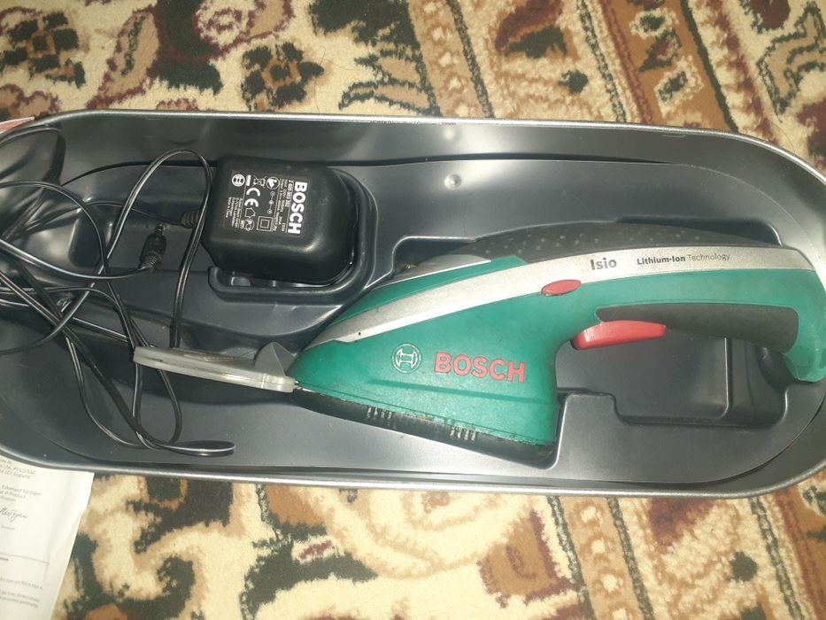Сотилади Bosch  акумляторли