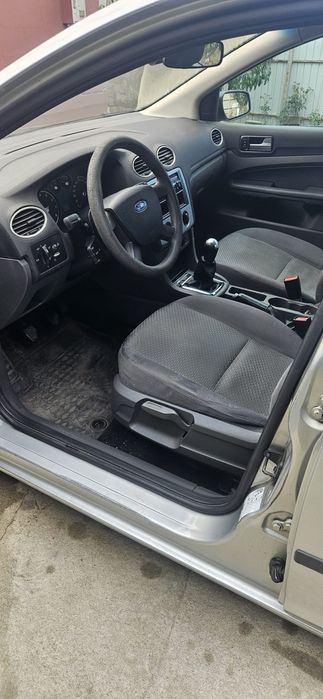 FORD Focus 2005 — imagine 5