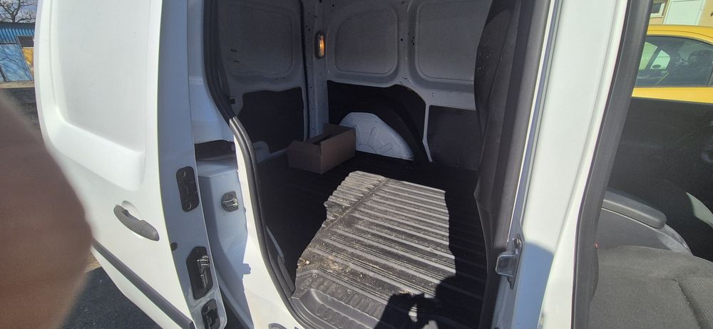 Продавам Renault Kangoo N1