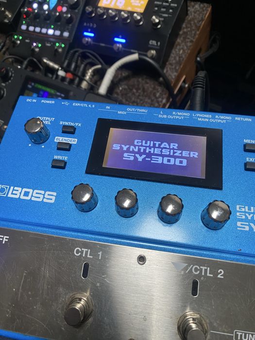 Boss sy 300 ( nu bosss gx , nu kemper , pedala chitara)